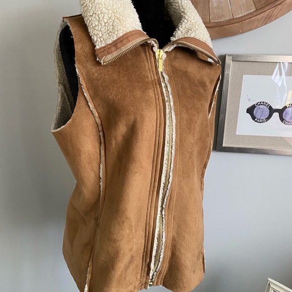 Michael Kors Vest - Picture 1 of 6